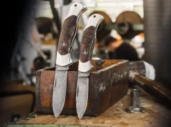 Junior Scout Spearpoint Curly Birch Damascus|Böker Manufaktur Solingen Best