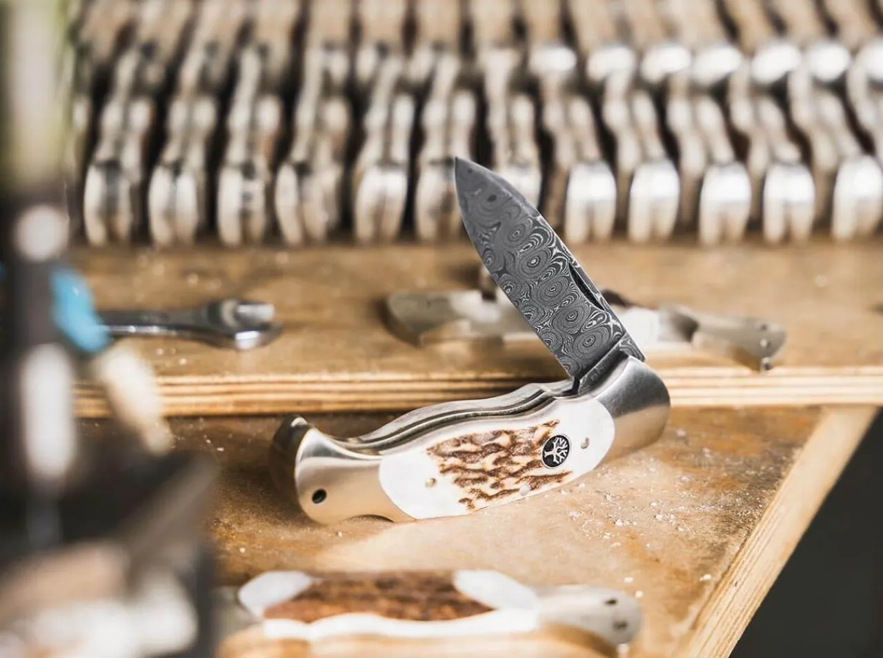 Scout Spearpoint Stag Damascus|Böker Manufaktur Solingen Outlet